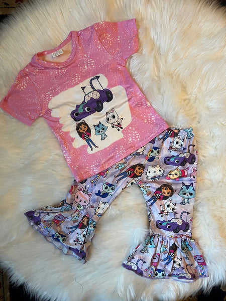 Gabby Cat Top and Belle Bottom Outfit